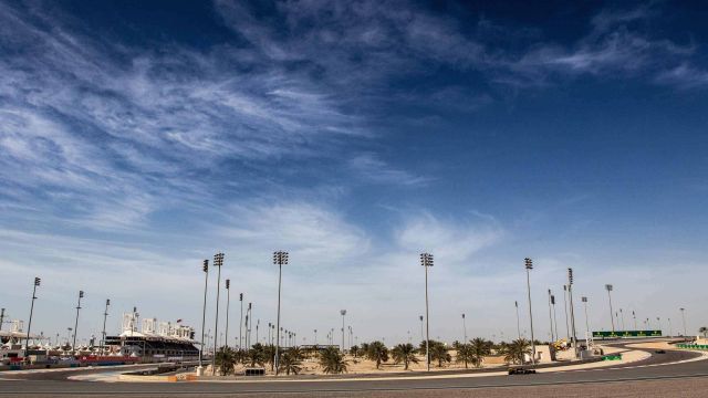 xf1chronicle-Motor Racing - Formula One World Championship - Bahrain Grand Prix - Practice Day - Sakhir, Bahrain