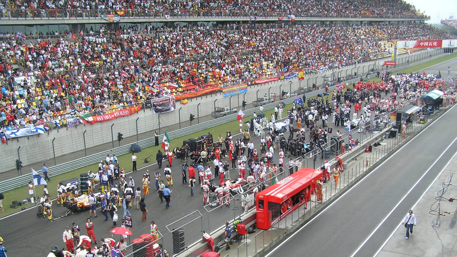 F1 Extends Chinese Grand Prix Until 2025
