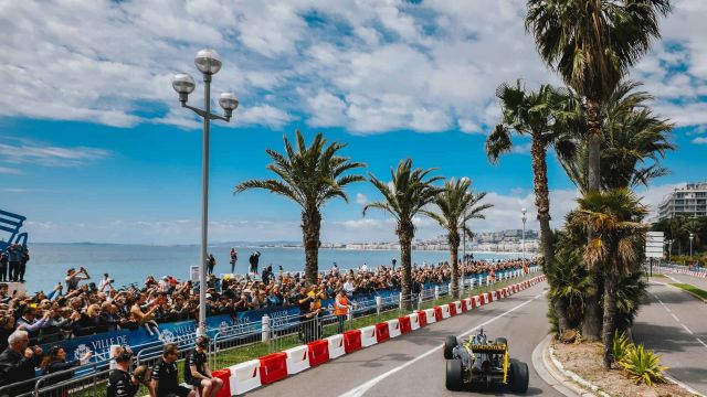 f1chronicle-RICCIARDO Daniel Driver team Renault F1 action during GIP roadshow at Nice, France, may 1, 2019 - Photo Marc de Mattia / DPPI