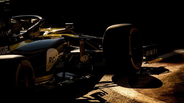 Nico Hulkenberg (GER) Renault F1 Team RS19.
Azerbaijan Grand Prix, Friday 26th April 2019. Baku City Circuit, Azerbaijan.
