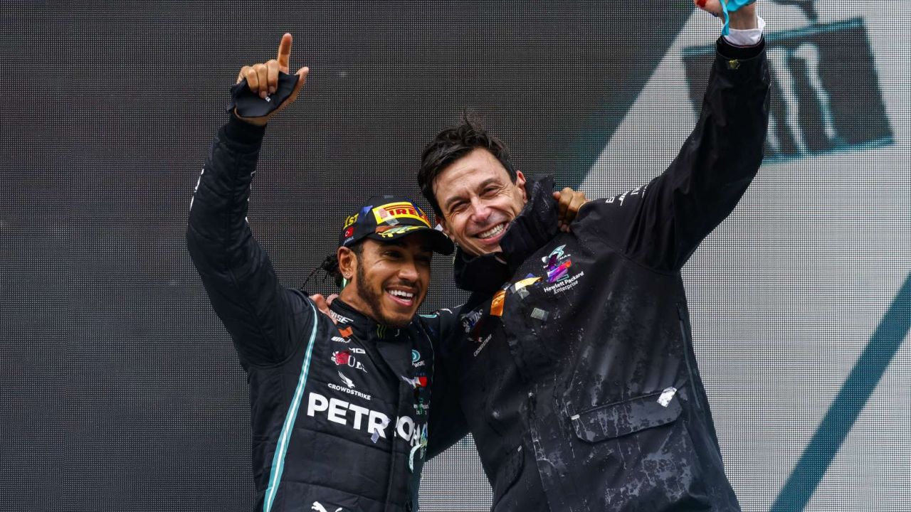2020 Turkish Grand Prix, Sunday - Lewis Hamilton and Toto Wolff (image courtesy Mercedes-AMG Petronas)