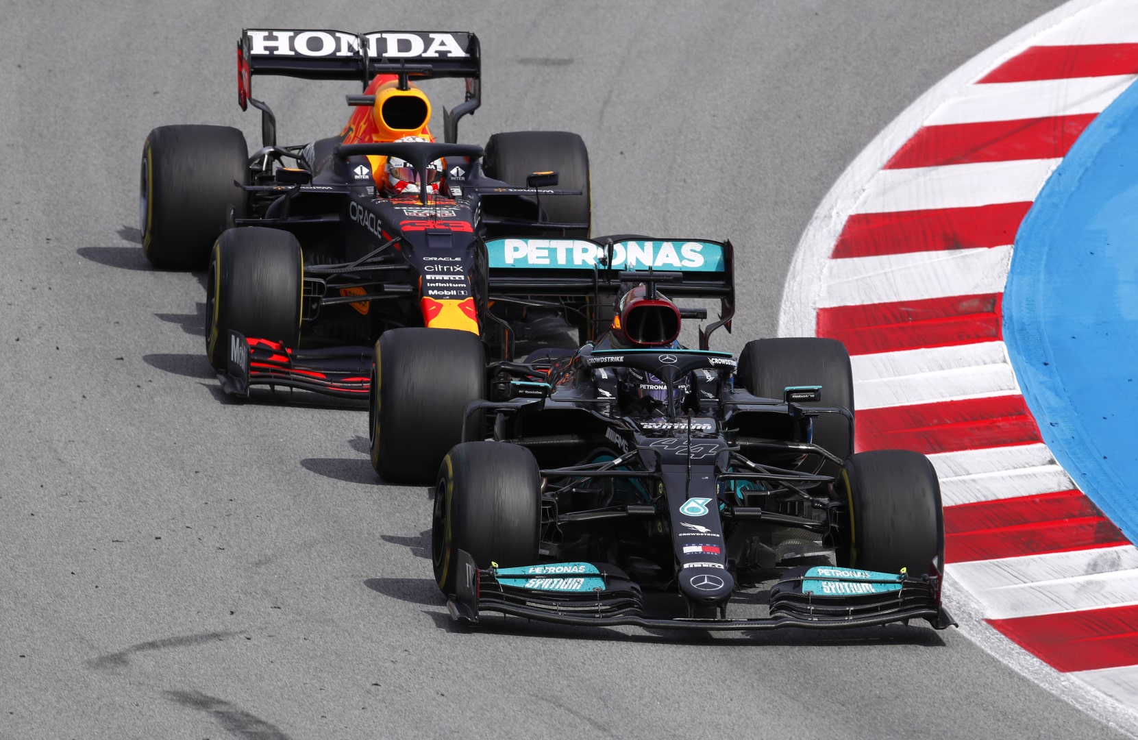 2021 Spanish Grand Prix, Sunday - Lewis Hamilton & Max Verstappen