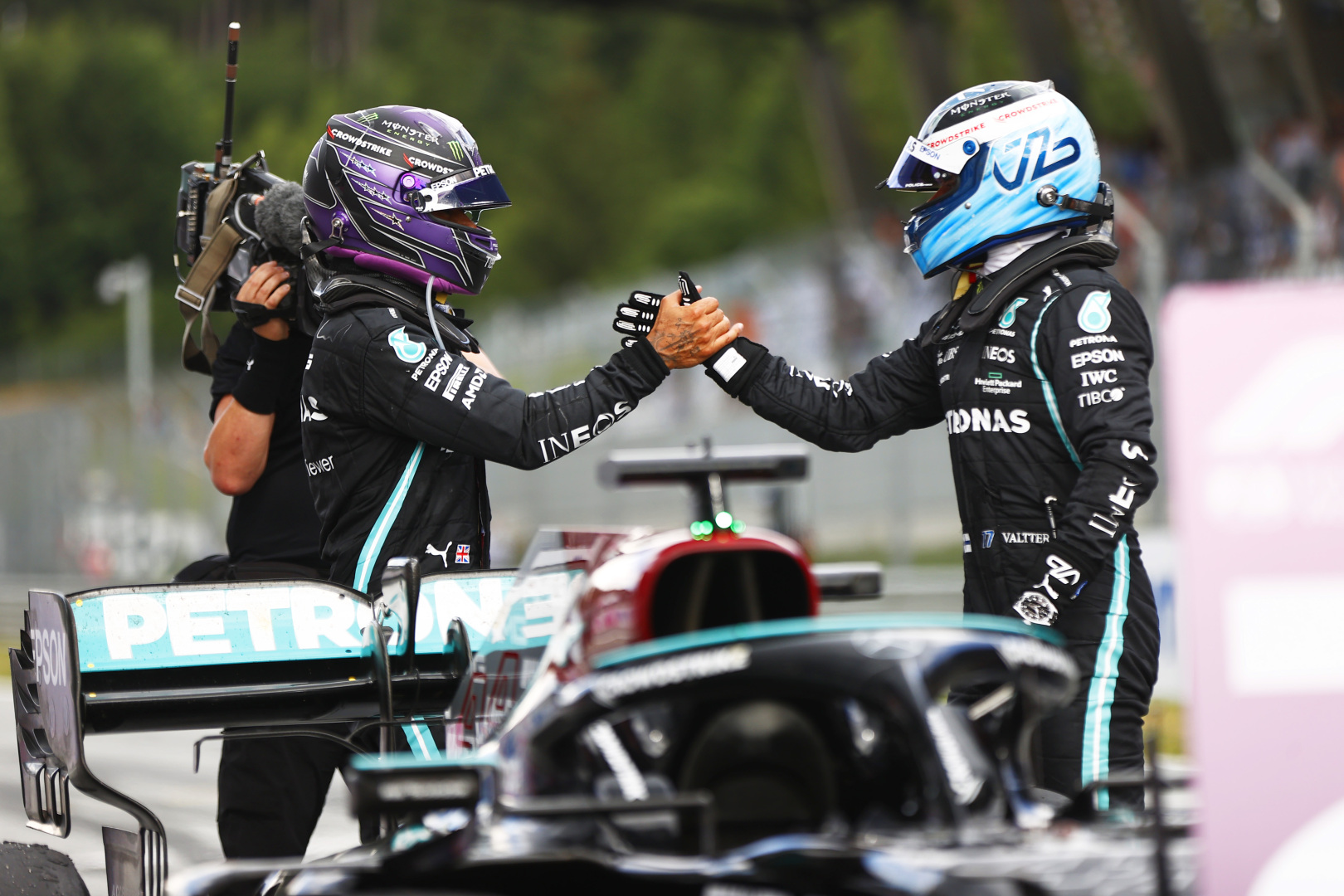 2021 Styrian Grand Prix, Sunday - Lewis Hamilton & Valtteri Bottas (image courtesy Mercedes-AMG Petronas)