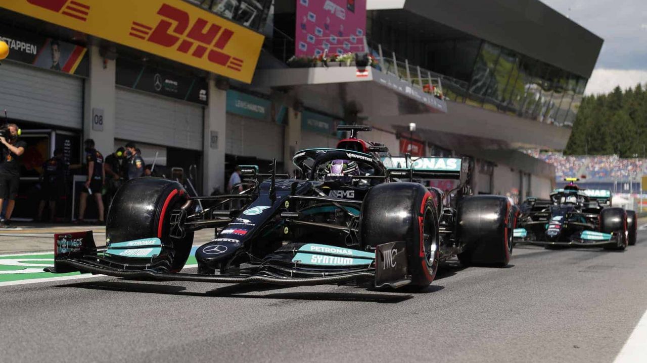 2021 Austrian Grand Prix, Saturday - Lewis Hamilton & Valtteri Bottas (image courtesy Mercedes-AMG Petronas)