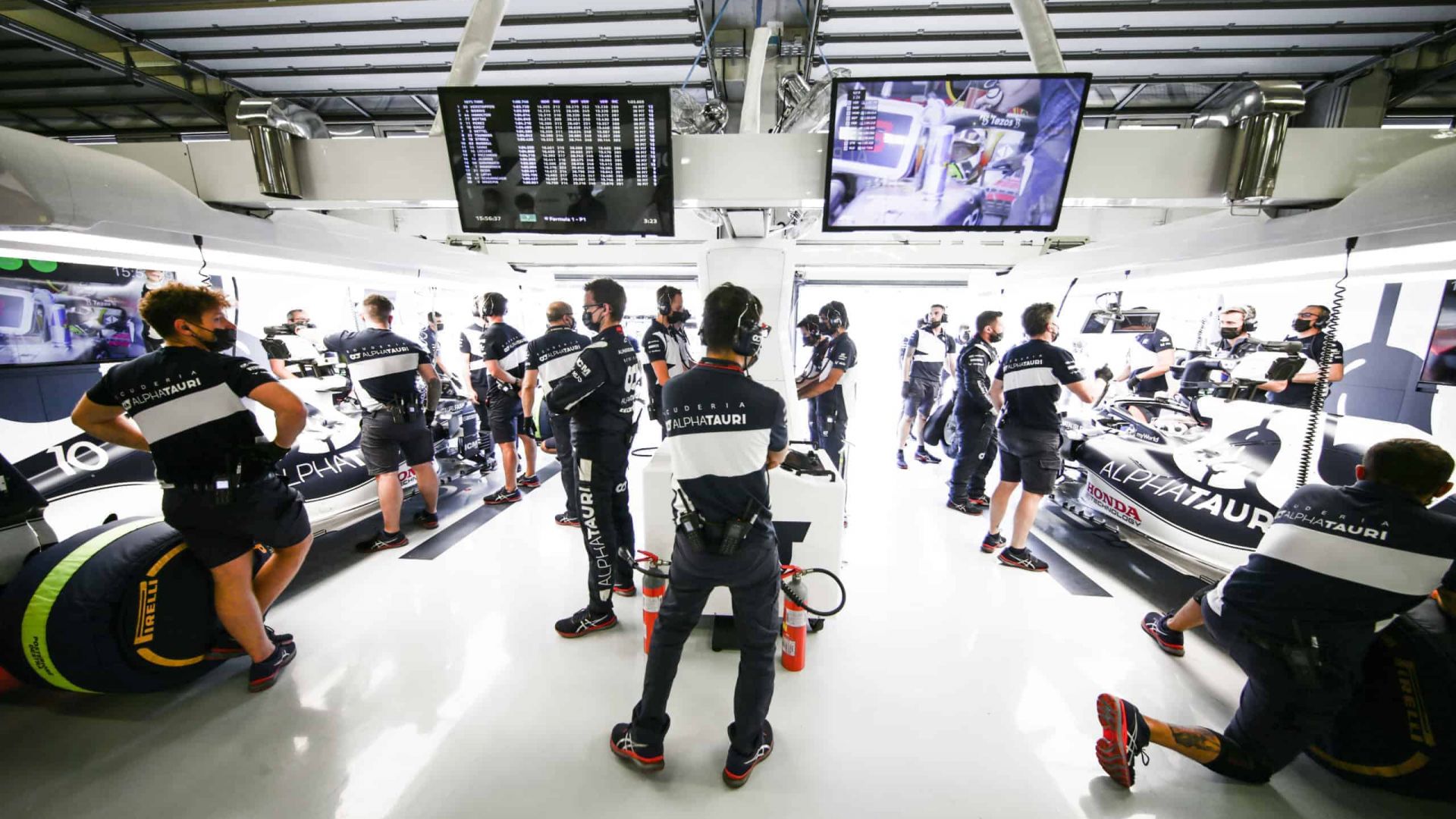 SPIELBERG, AUSTRIA - JULY 03: Scuderia AlphaTauri garage during qualifying ahead of the F1 Grand Prix of Austria at Red Bull Ring on July 03, 2021 in Spielberg, Austria. (Photo by Peter Fox/Getty Images) // Getty Images / Red Bull Content Pool  // SI202107030417 // Usage for editorial use only //