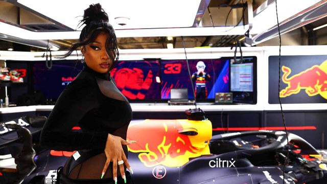 AUSTIN, TEXAS - OCTOBER 24: Megan Thee Stallion poses for a photo in the Red Bull Racing garage before the F1 Grand Prix of USA at Circuit of The Americas on October 24, 2021 in Austin, Texas. (Photo by Mark Thompson/Getty Images) // Getty Images / Red Bull Content Pool // SI202110240625 // Usage for editorial use only //