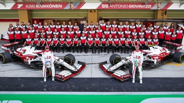 2021 Abu Dhabi Grand Prix Sunday - Alfa Romeo Racing team photo