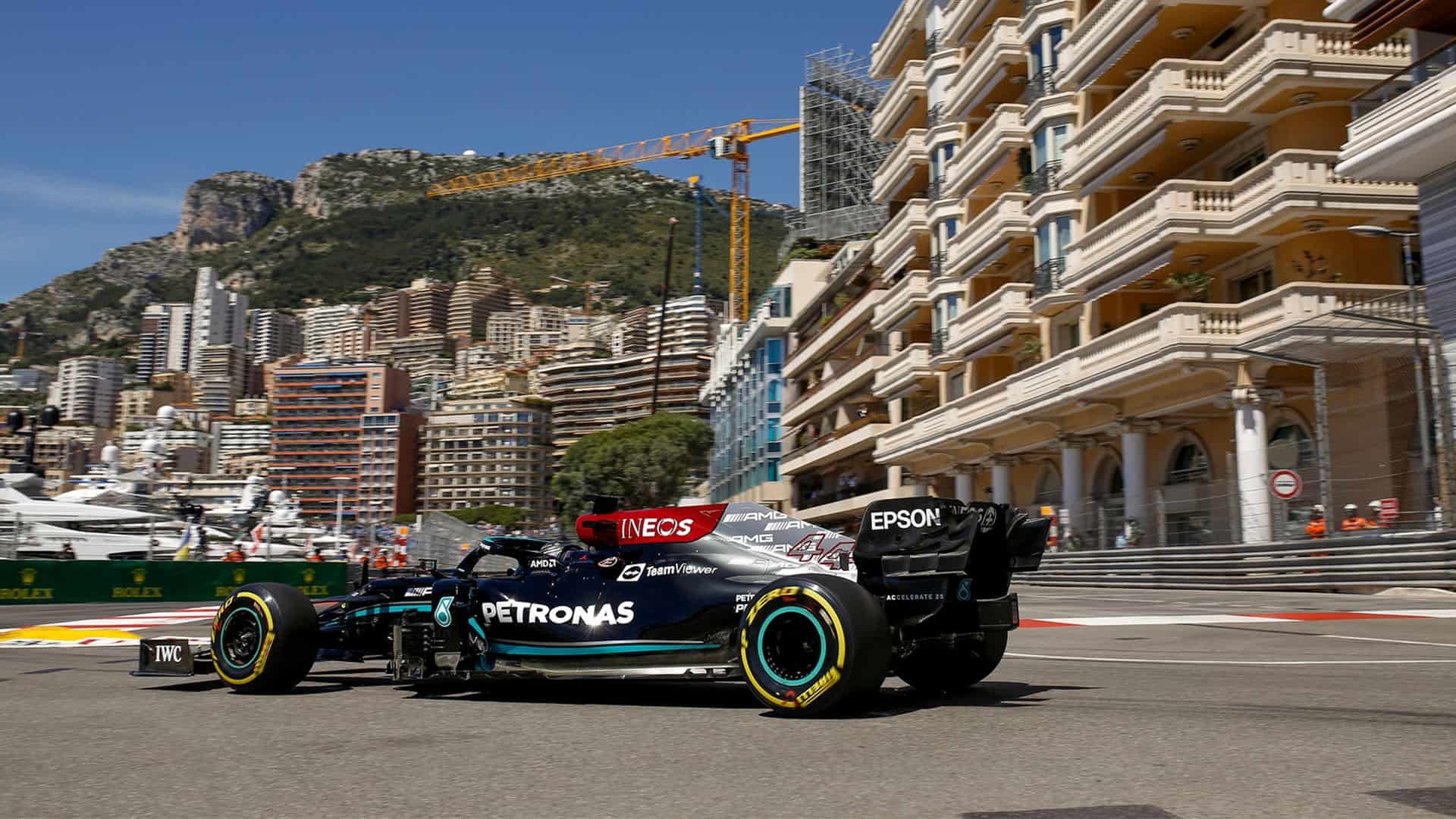 How To Drive An F1 Car Around Monaco