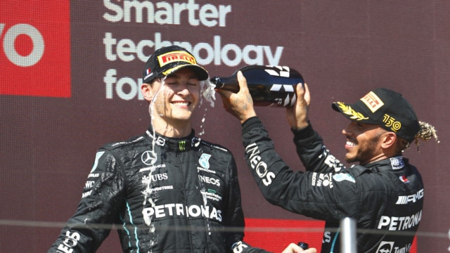 2022 French Grand Prix 2022, Sunday - George Russell and Lewis Hamilton