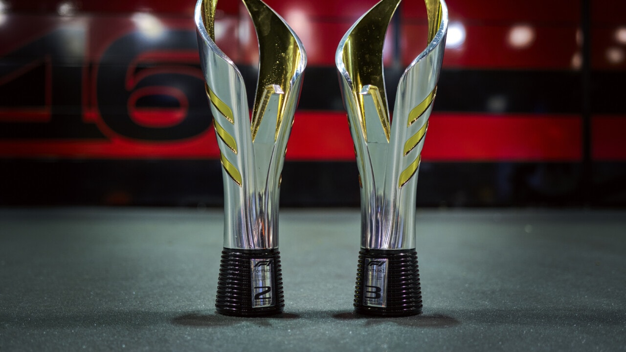 2022 Singapore Grand Prix, Sunday - Ferrari 2nd & 3rd place trophies