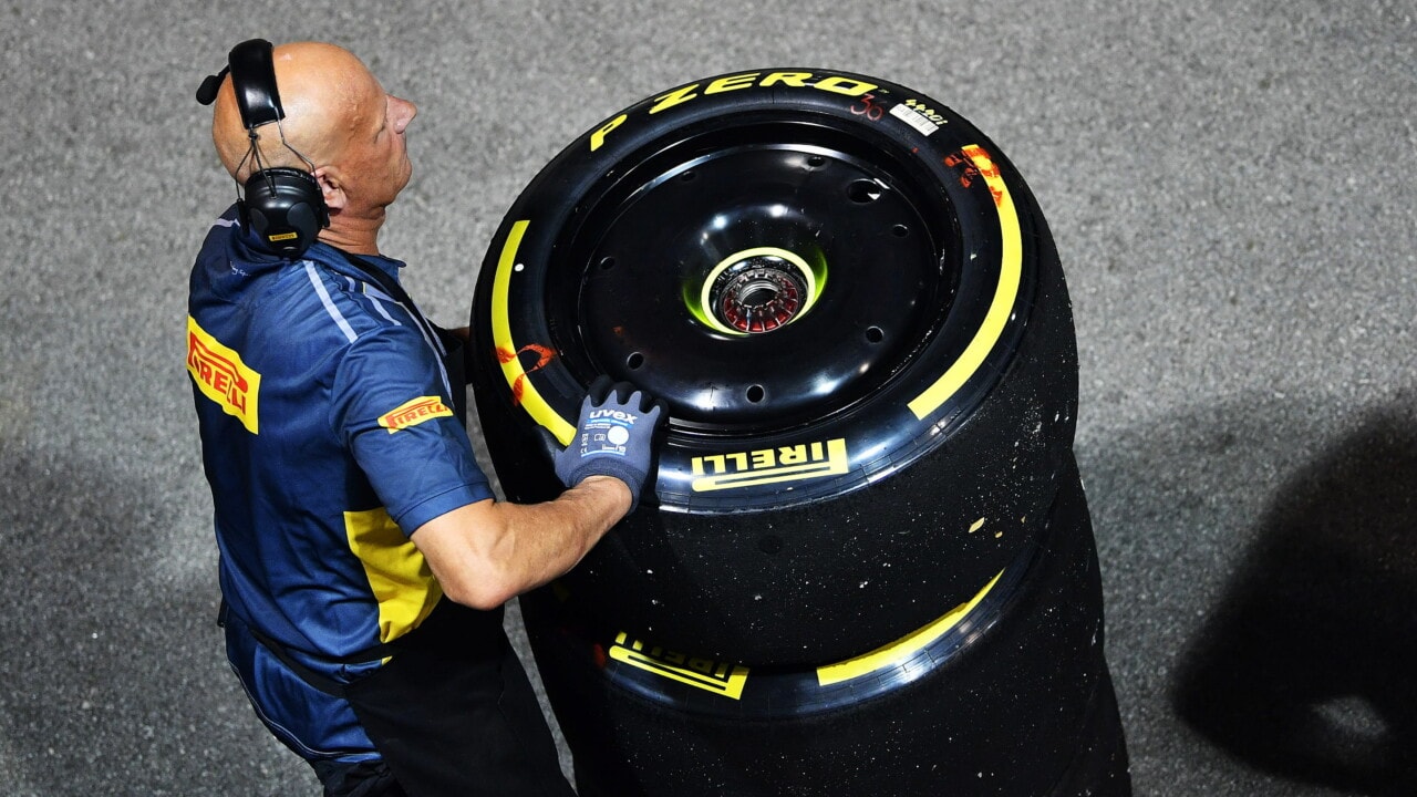2022 Japanese Grand Prix Tyre Compounds Pit Crew