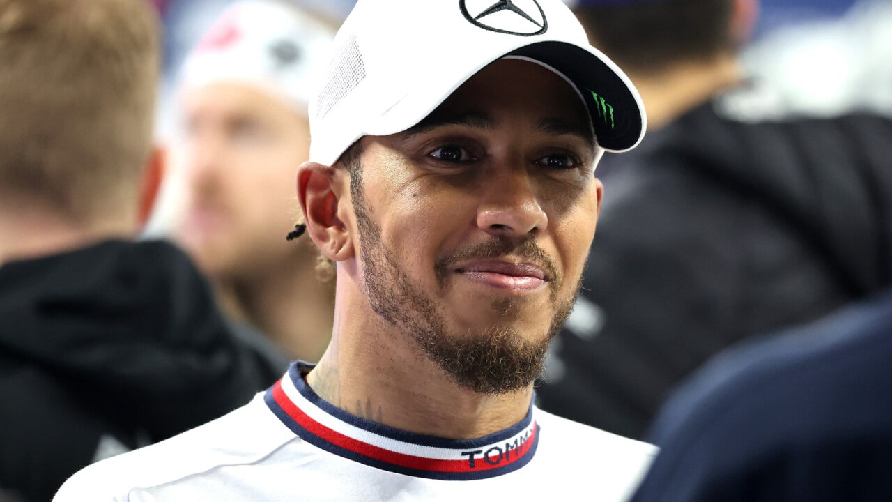 Lewis Hamilton: Alonso Jibe 'Made Me Giggle'