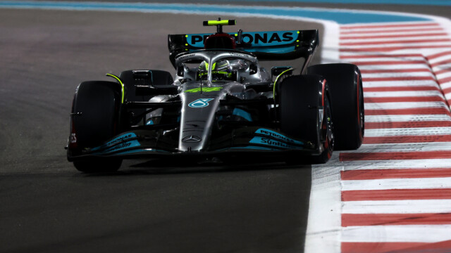 2022 Abu Dhabi Grand Prix, Saturday - Lewis Hamilton