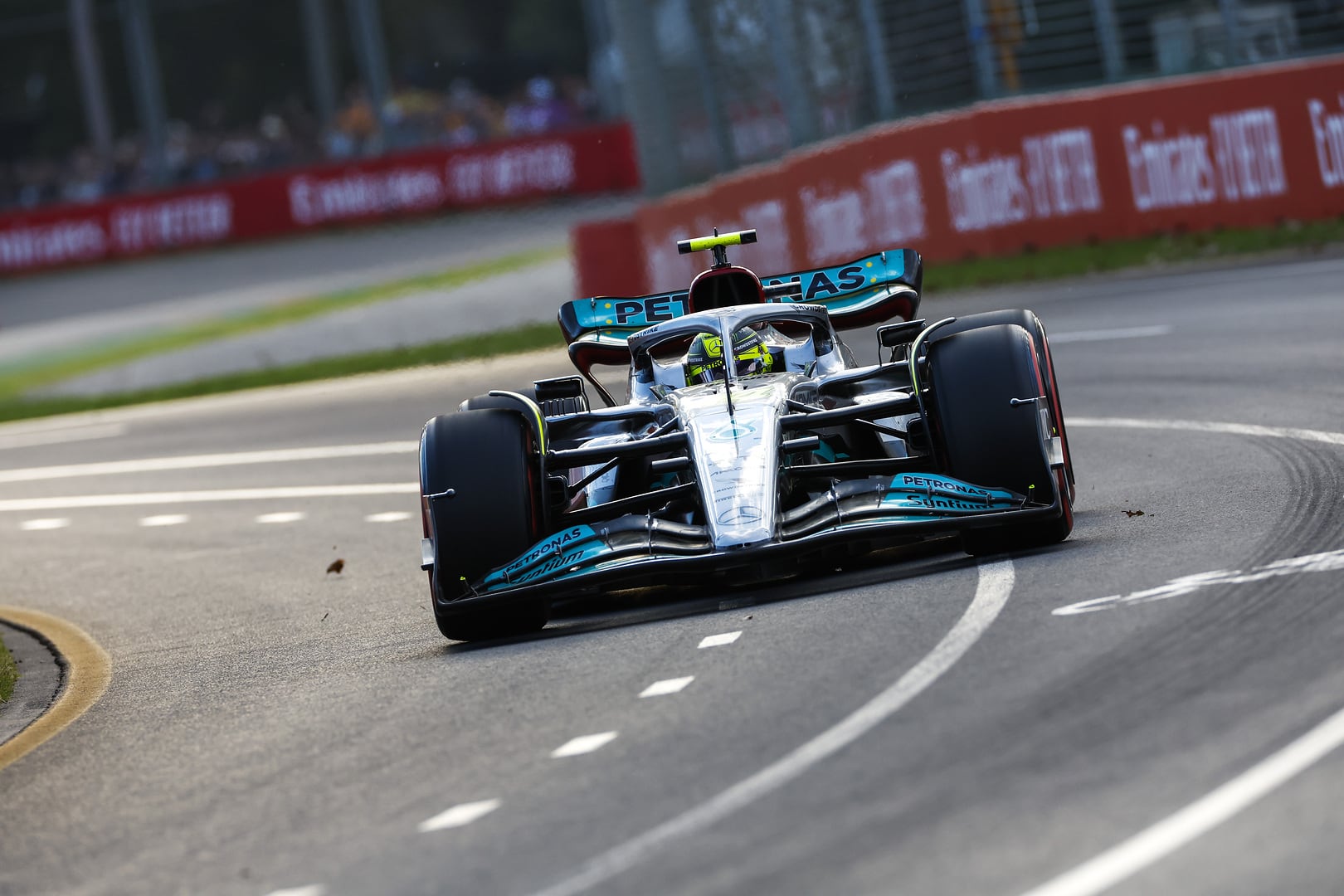 How does porpoising affect a Formula One car's performance? - 2022 Australian Grand Prix, Saturday - Lewis Hamilton