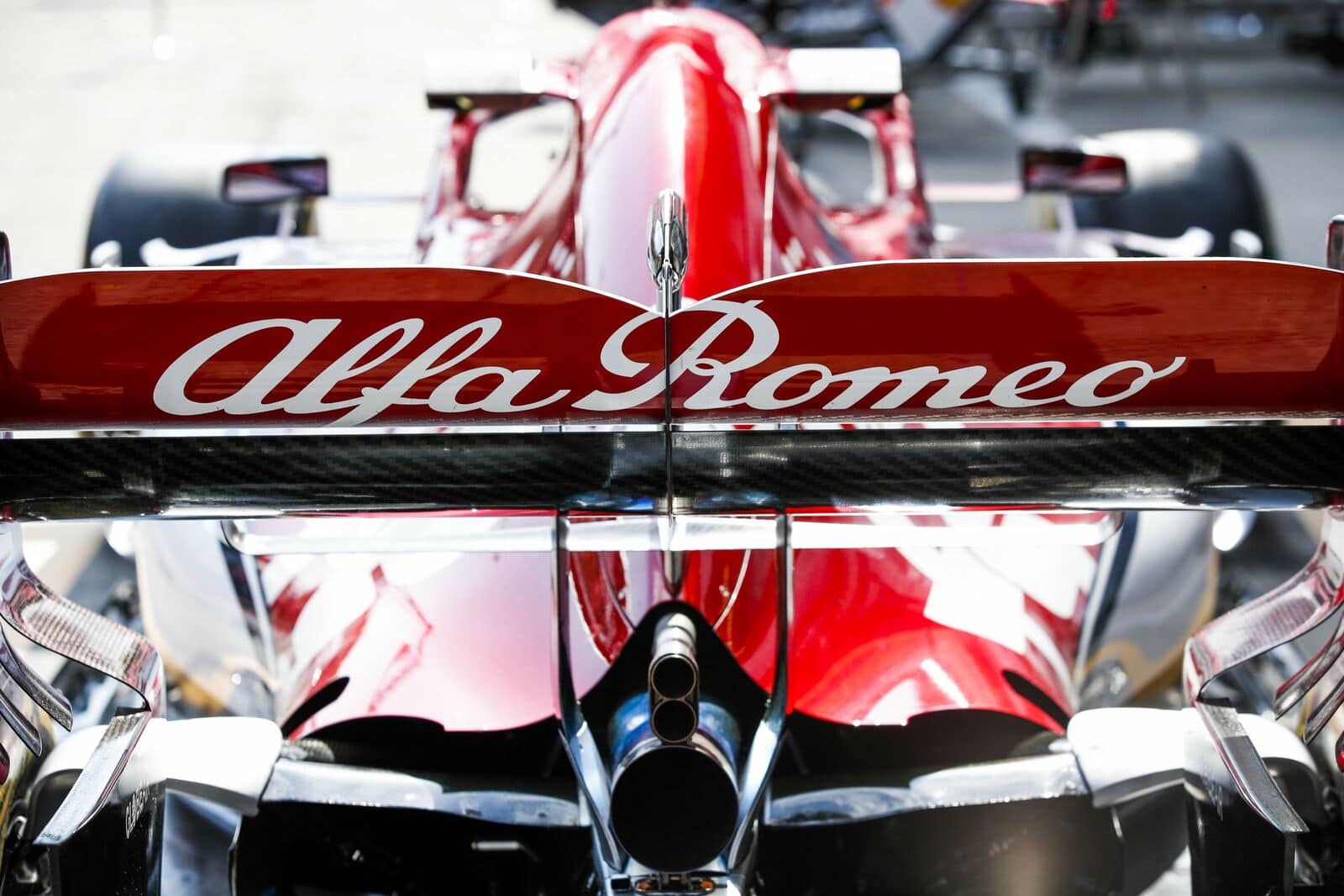 How does DRS impact the aerodynamics of a Formula 1 car
