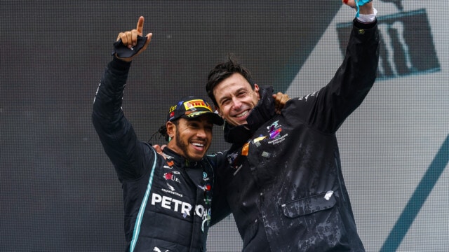 2020 Turkish Grand Prix, Sunday - Lewis Hamilton and Toto Wolff