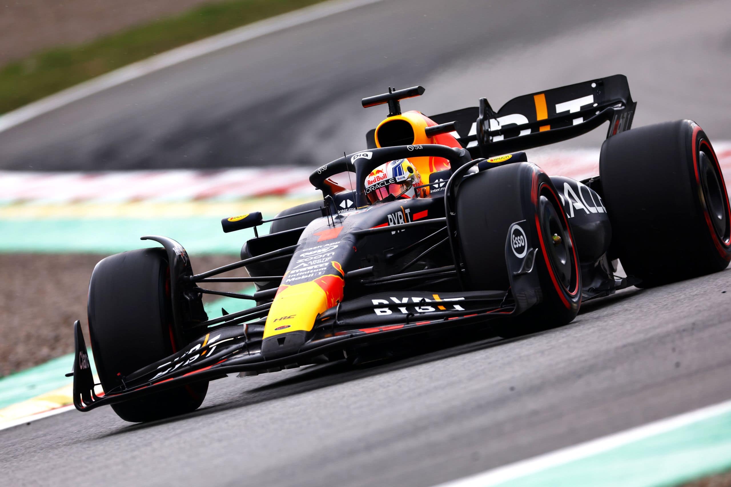 Max Verstappen Eases To Spanish GP Pole