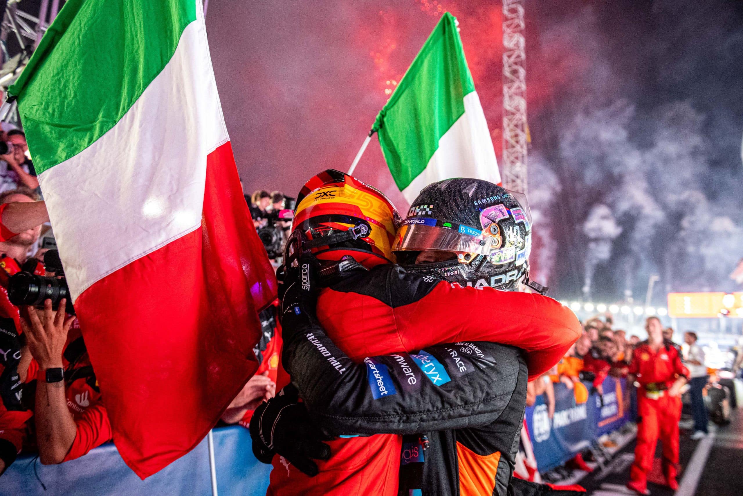 2023 Singapore Grand Prix, Sunday - Carlos Sainz and Lando Norris