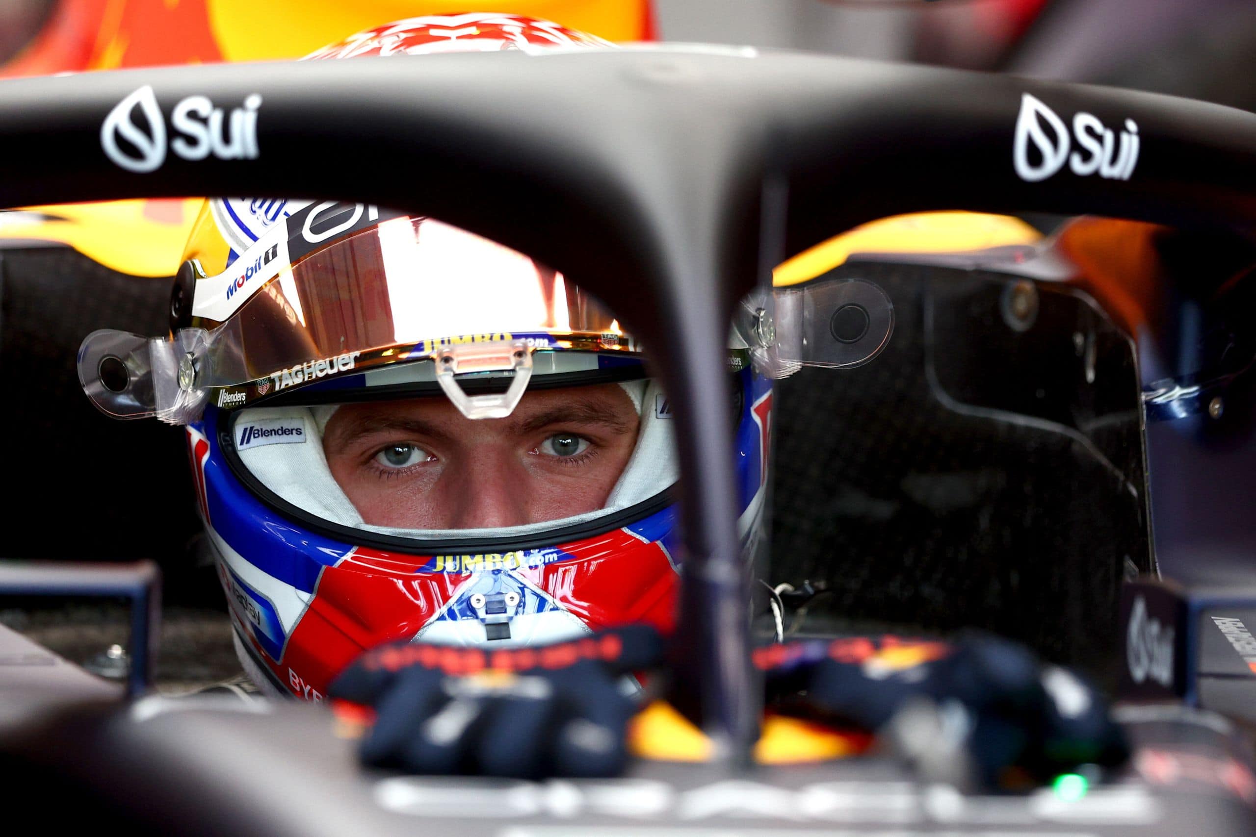 SINGAPORE, SINGAPORE - SEPTEMBER 15: Max Verstappen of the Netherlands and Oracle Red Bull Racing prepares to drive in the garage during practice ahead of the F1 Grand Prix of Singapore at Marina Bay Street Circuit on September 15, 2023 in Singapore, Singapore. (Photo by Clive Rose/Getty Images) // Getty Images / Red Bull Content Pool // SI202309150518 // Usage for editorial use only //