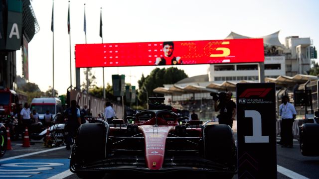 Ferrari Lock Out The Front Row In Mexico
