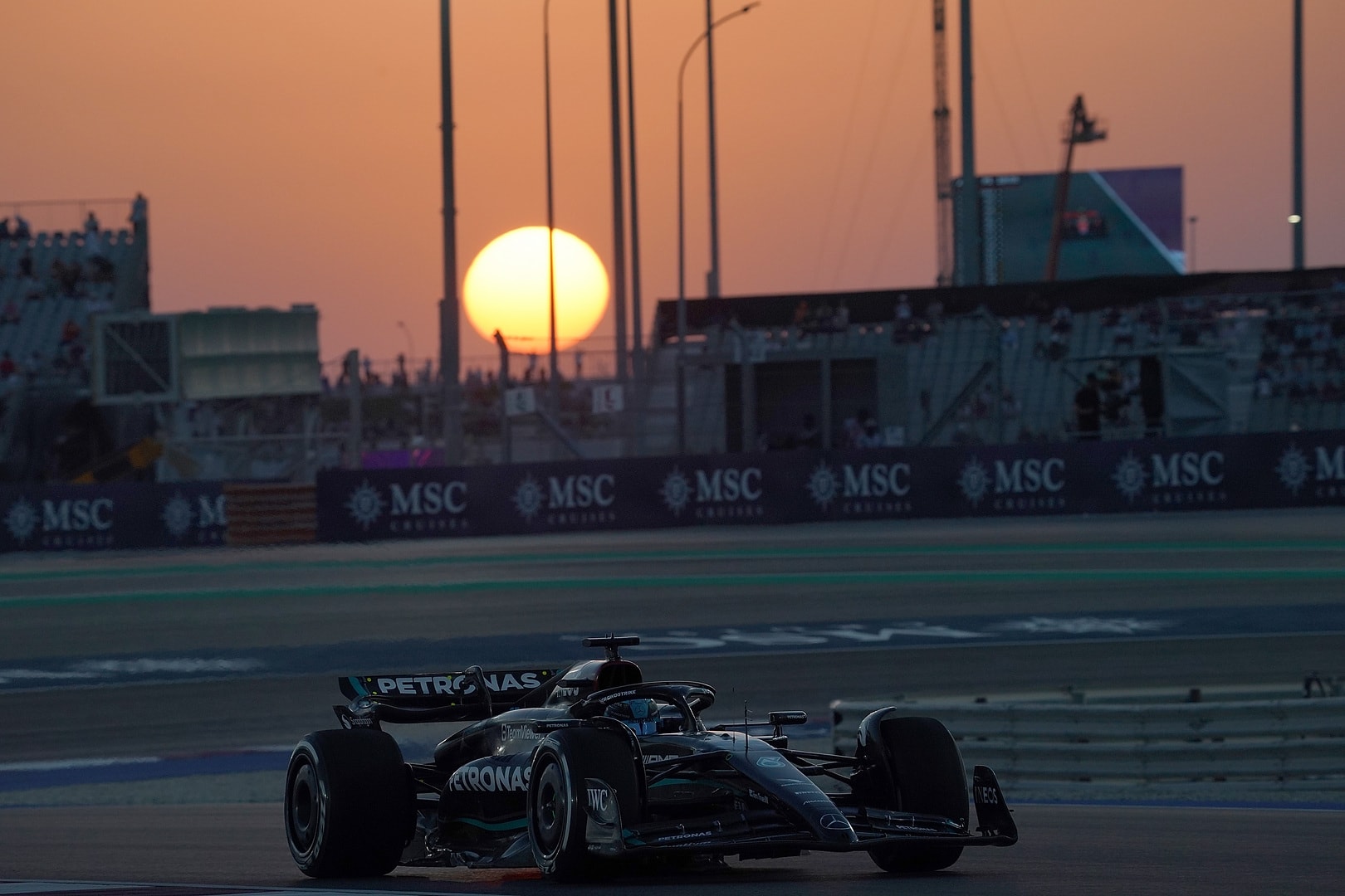 2023 Qatar Grand Prix, Friday - George Russell