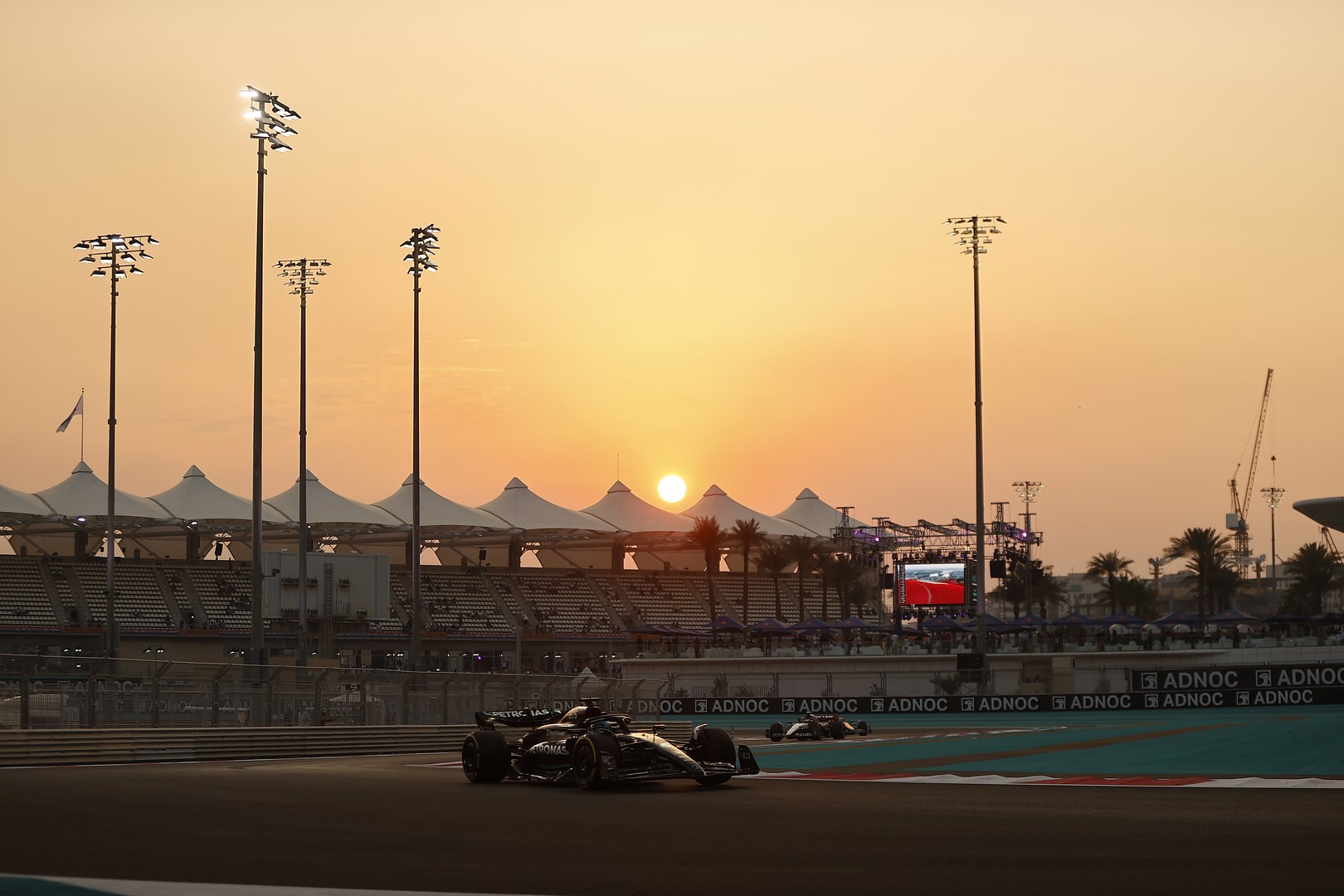 2023 Abu Dhabi Grand Prix, Friday - Mercedes