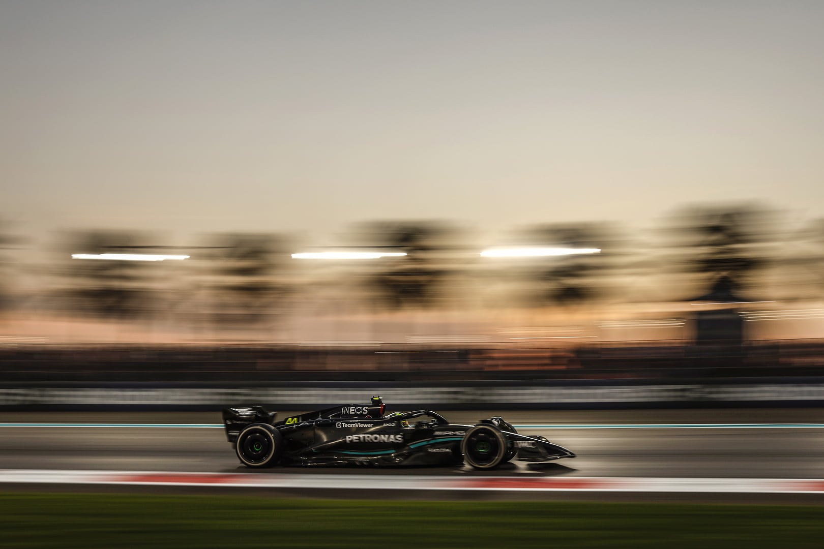 2023 Abu Dhabi Grand Prix, Sunday - Lewis Hamilton