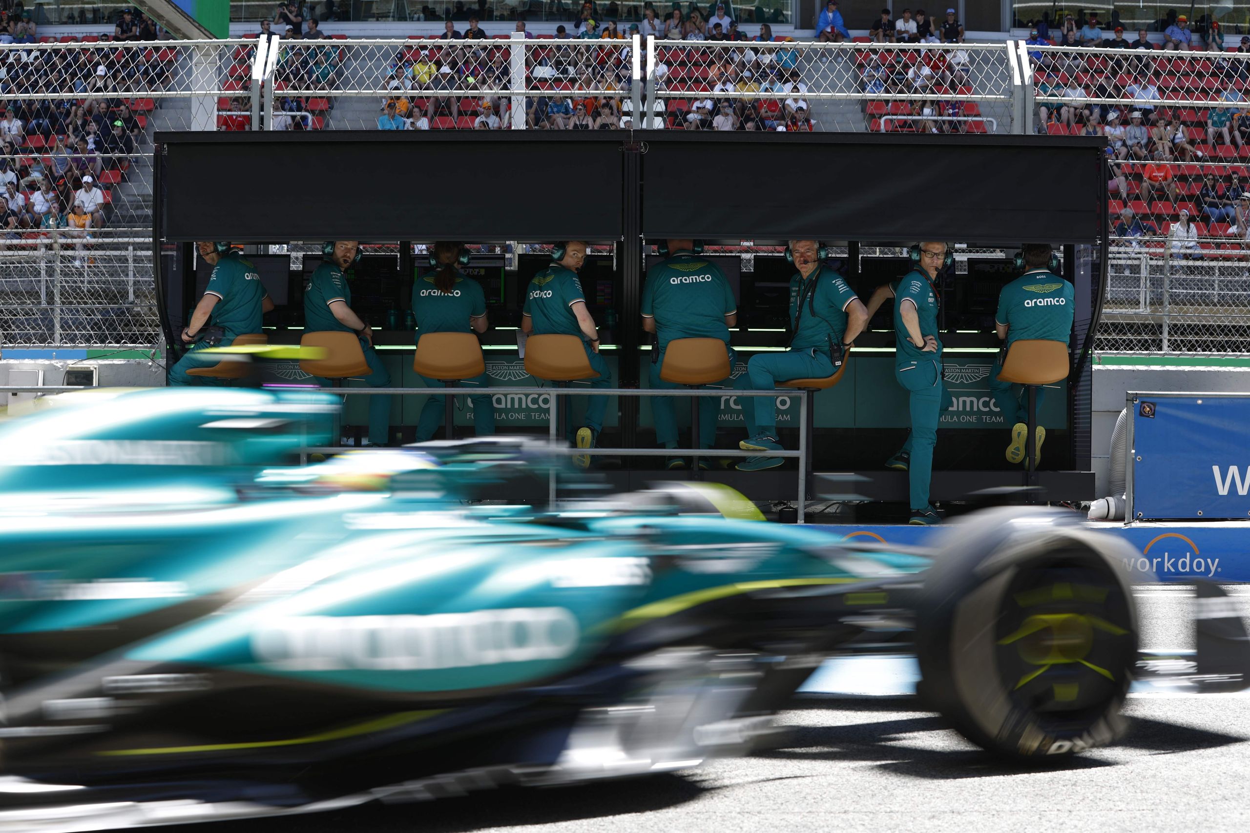 Fernando Alonso, Aston Martin Amr24, Passes The Pit Wall