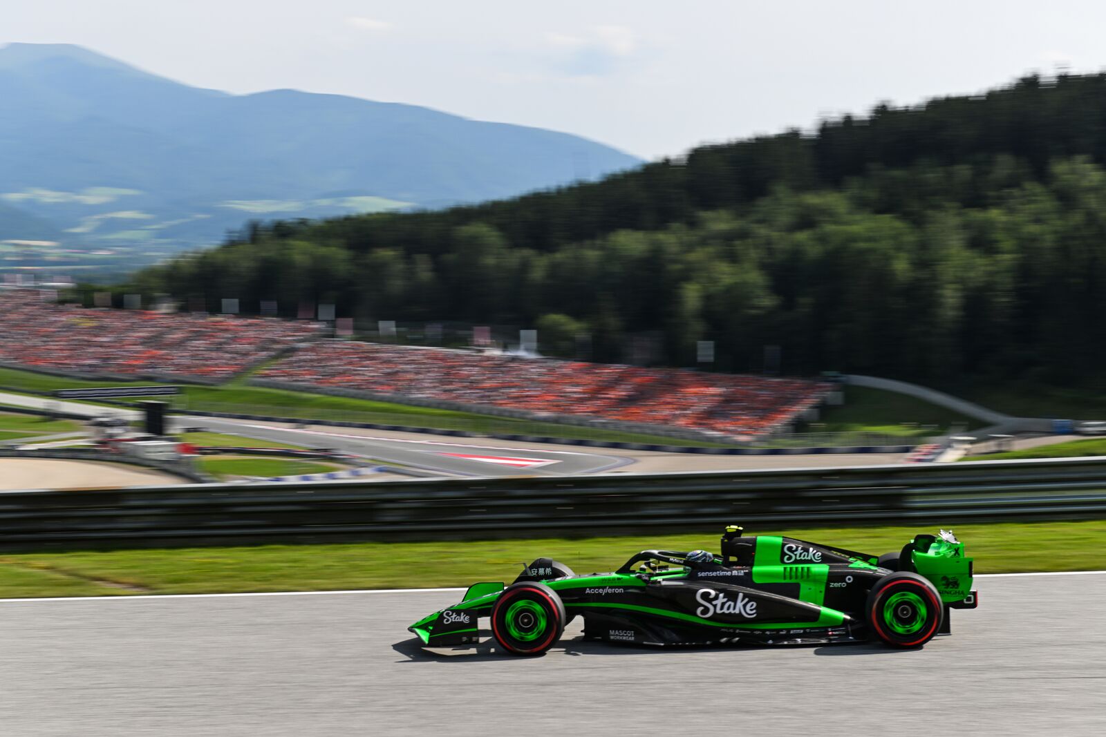 Large 2024 Austrian Grand Prix Saturday 2