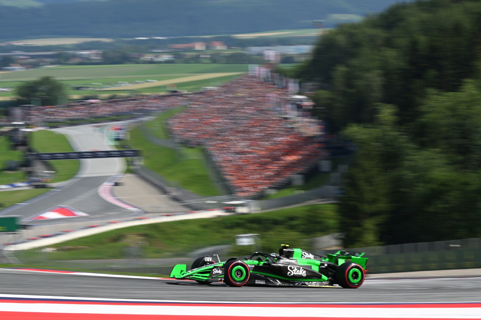 Large 2024 Austrian Grand Prix Saturday 3