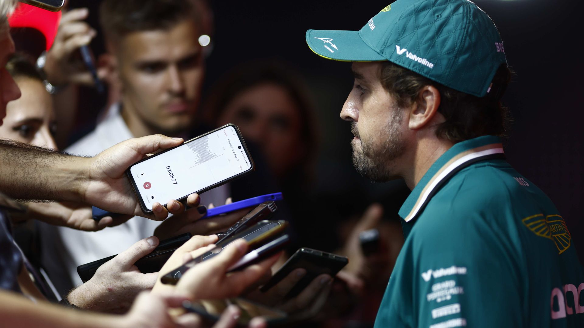 Fernando Alonso, Aston Martin F1 Team, Talks To The Media