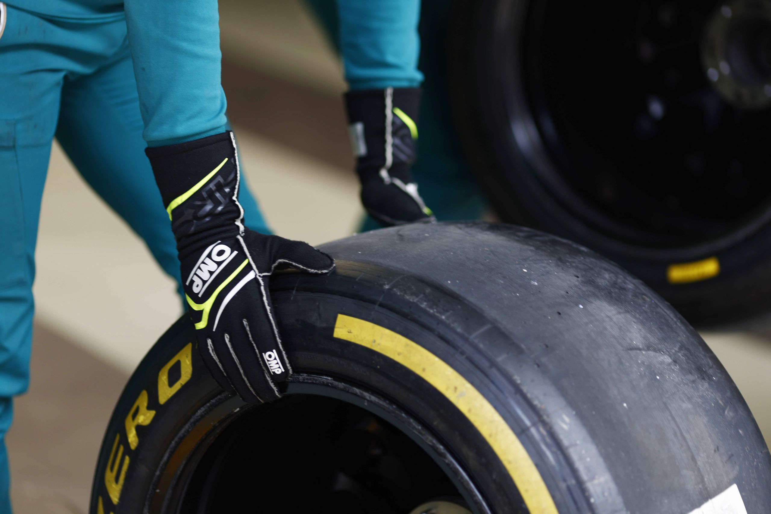 Understanding F1 Tyre Heat Cycles: Mastering The Art Of Rubber Management