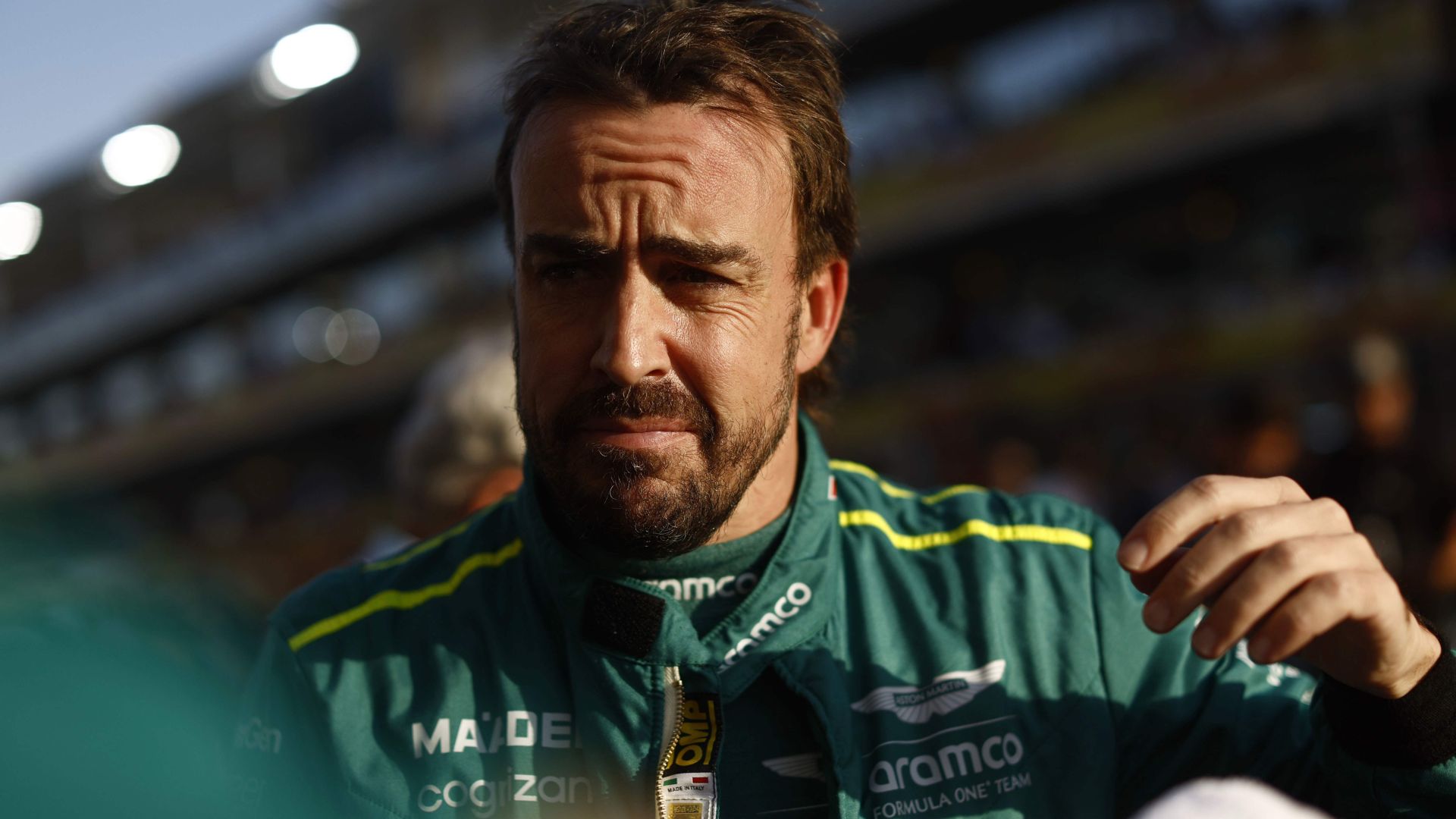 Fernando Alonso, Aston Martin F1 Team, On The Grid